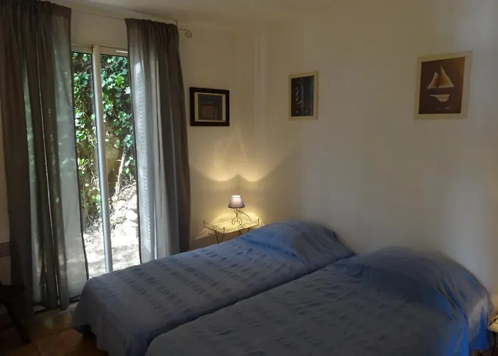 Valinco Capicciolo Vue-proche Mer-piscines Vila *