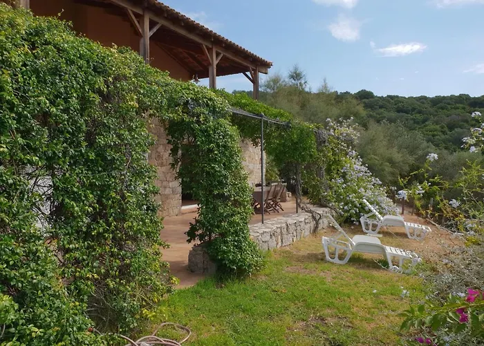 Valinco Capicciolo Vue-proche Mer-piscines Villa